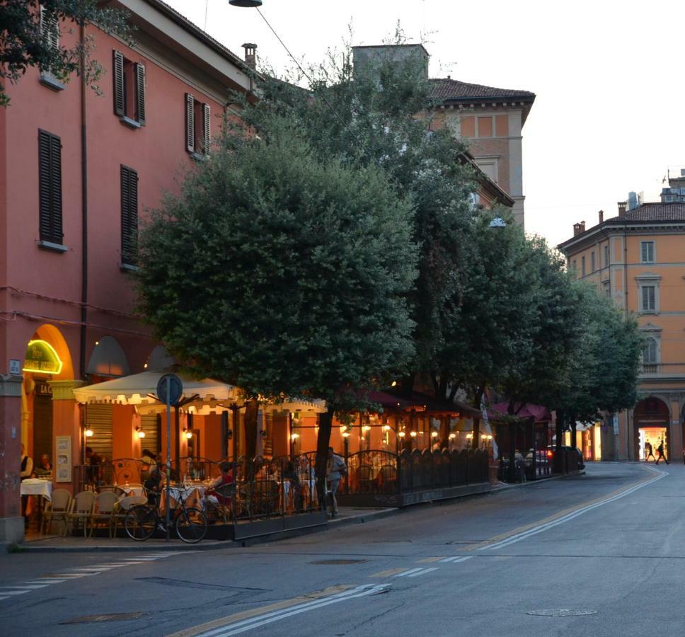 Charming Flat Righi Bologna Apartamento Exterior foto